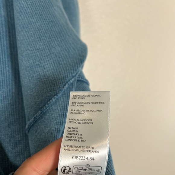 We The Free size XL Zedd tunic sweater blue oversized drop shoulder worn in look - Picture 13 of 13